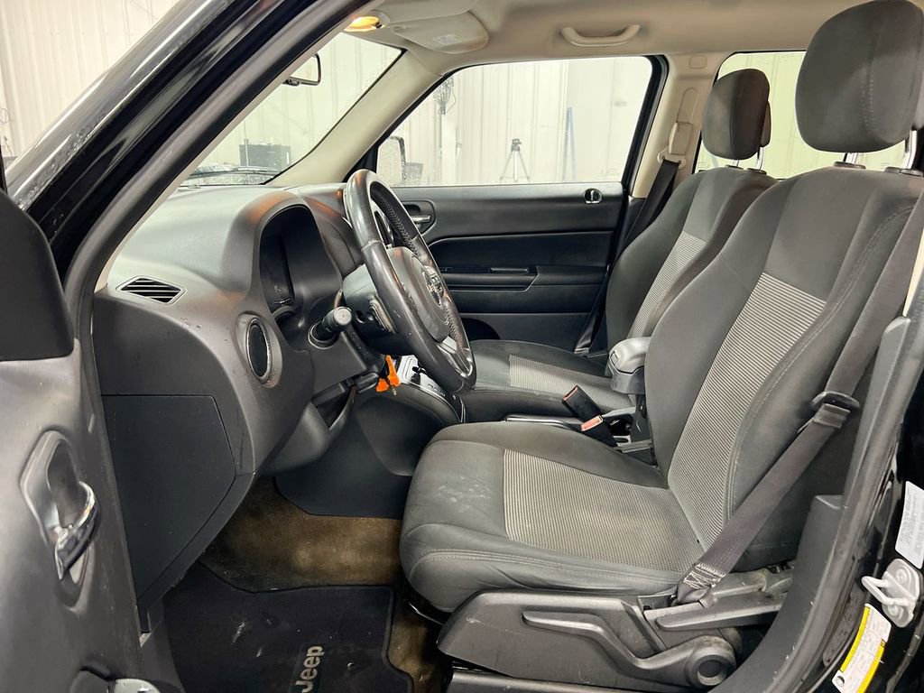 Used 2016 Jeep Patriot Latitude image 17
