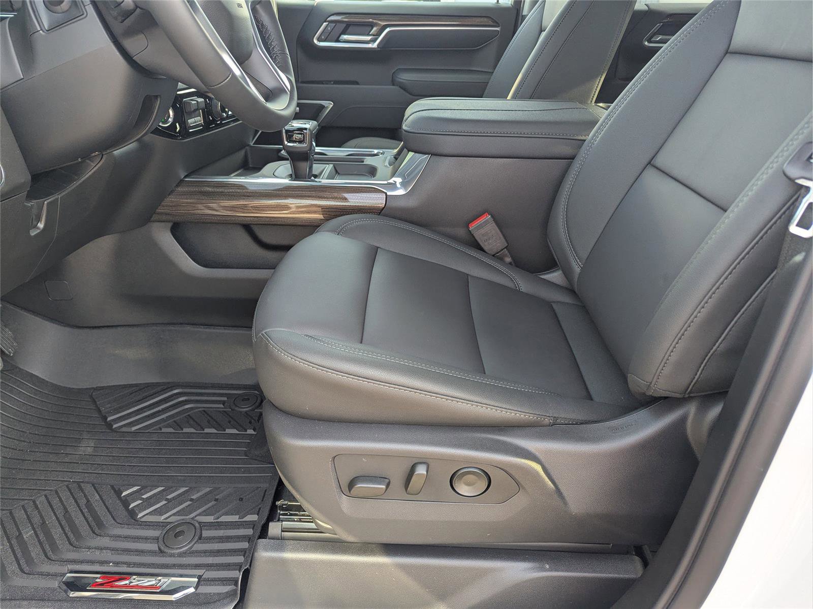 New 2026 Chevrolet Silverado 1500 RST AWD/4WD image 9