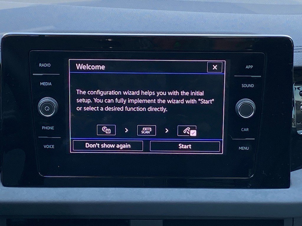 Certified 2025 Volkswagen Jetta SE w/ Black Wheel Package image 8