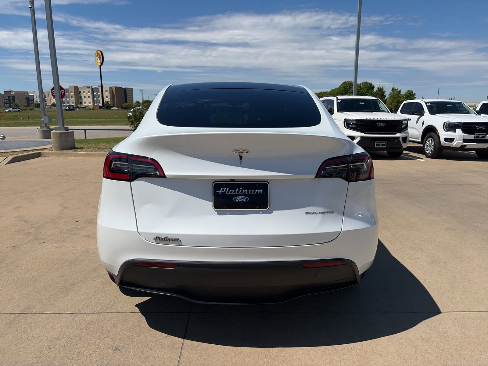 Used 2023 Tesla Model Y Long Range image 4