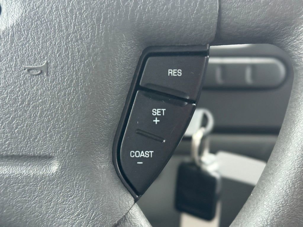 Used 2005 Ford Expedition XLT image 27