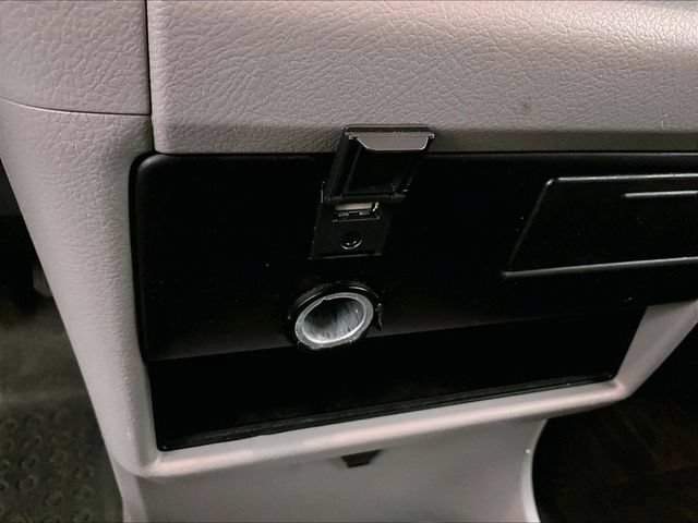 Used 2018 Toyota Sienna LE FWD image 33