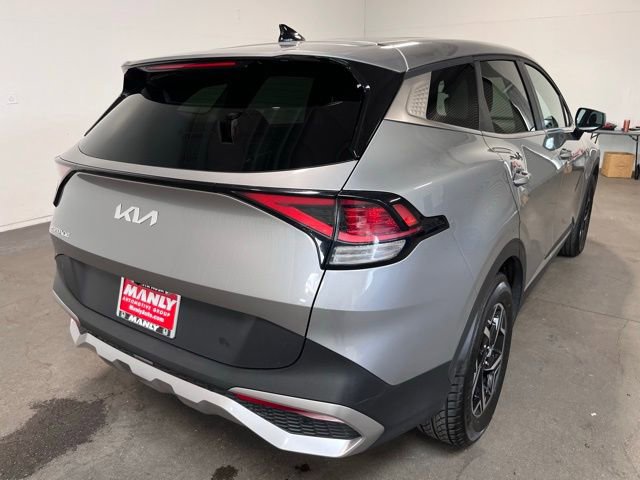 Used 2024 Kia Sportage LX image 3
