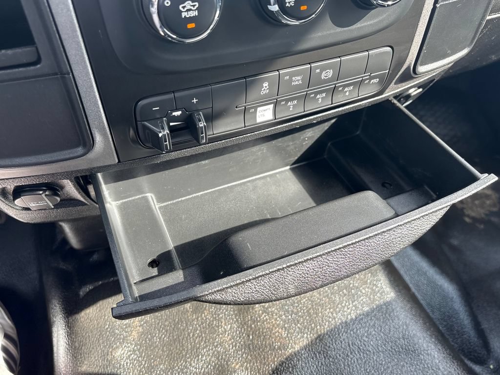 Used 2018 RAM 5500 Tradesman w/ Power & Remote Entry Group RWD image 22