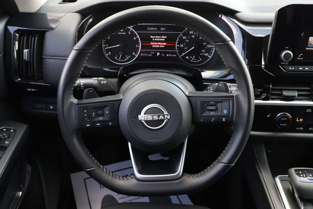 Used 2025 Nissan Pathfinder SV AWD/4WD image 22