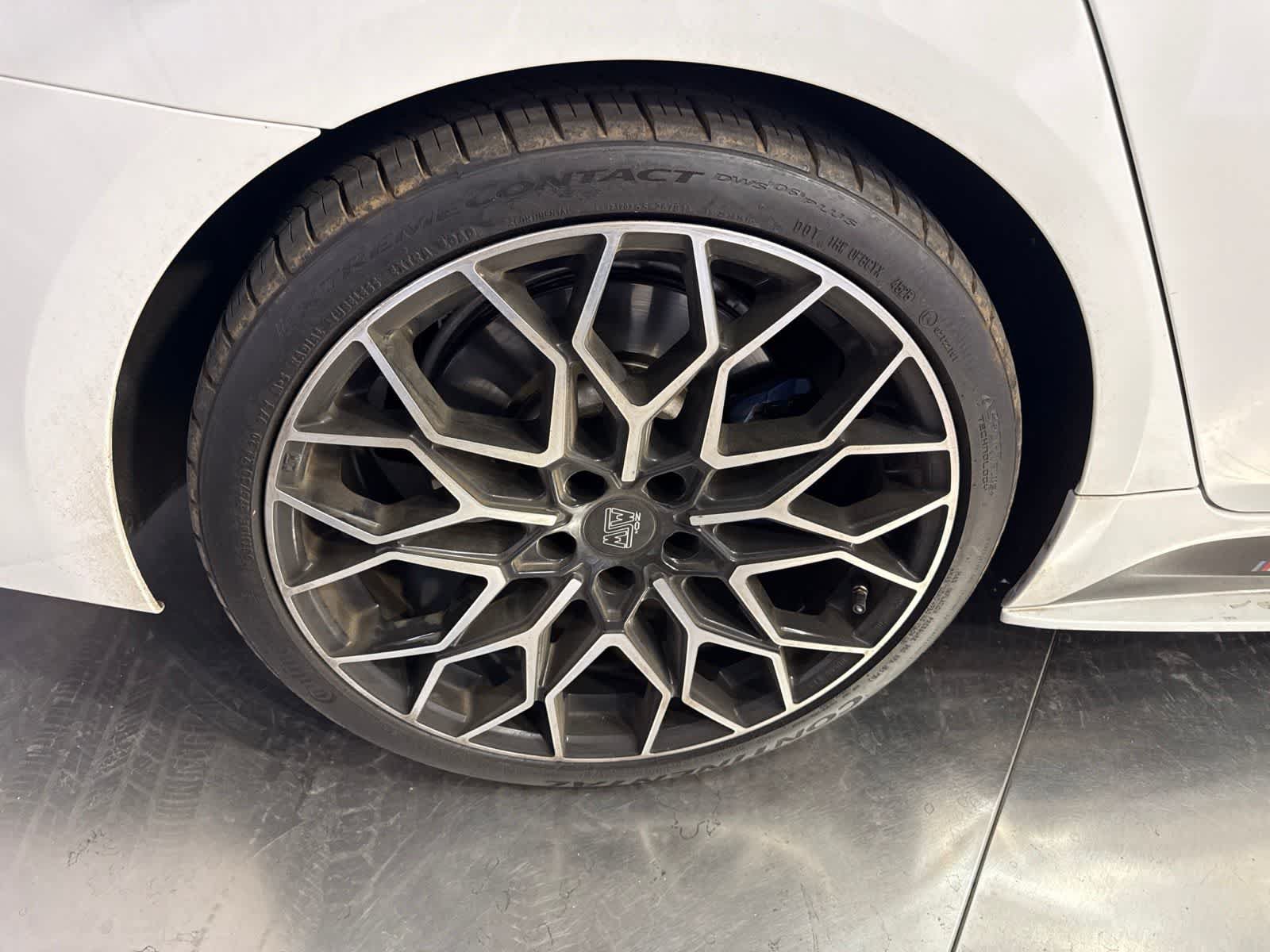 Used 2019 BMW M550i xDrive AWD/4WD image 17