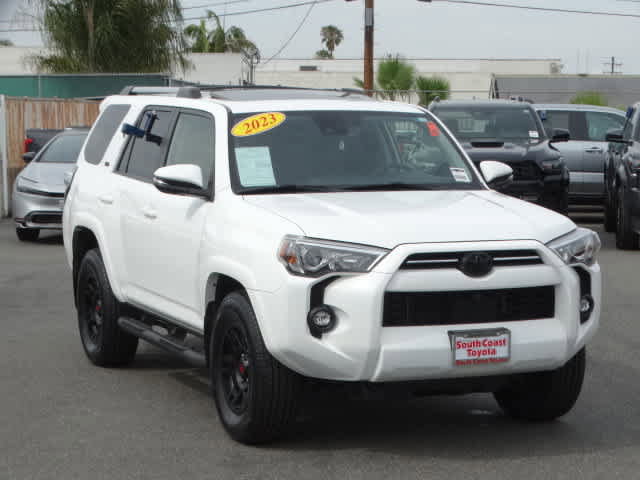 Used 2023 Toyota 4Runner SR5 Premium w/ Moonroof Package image 2