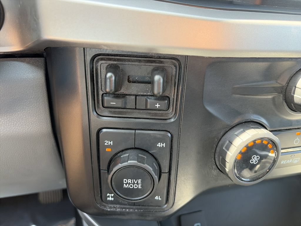 Used 2024 Ford F350 XLT w/ FX4 Off-Road Package AWD/4WD image 26