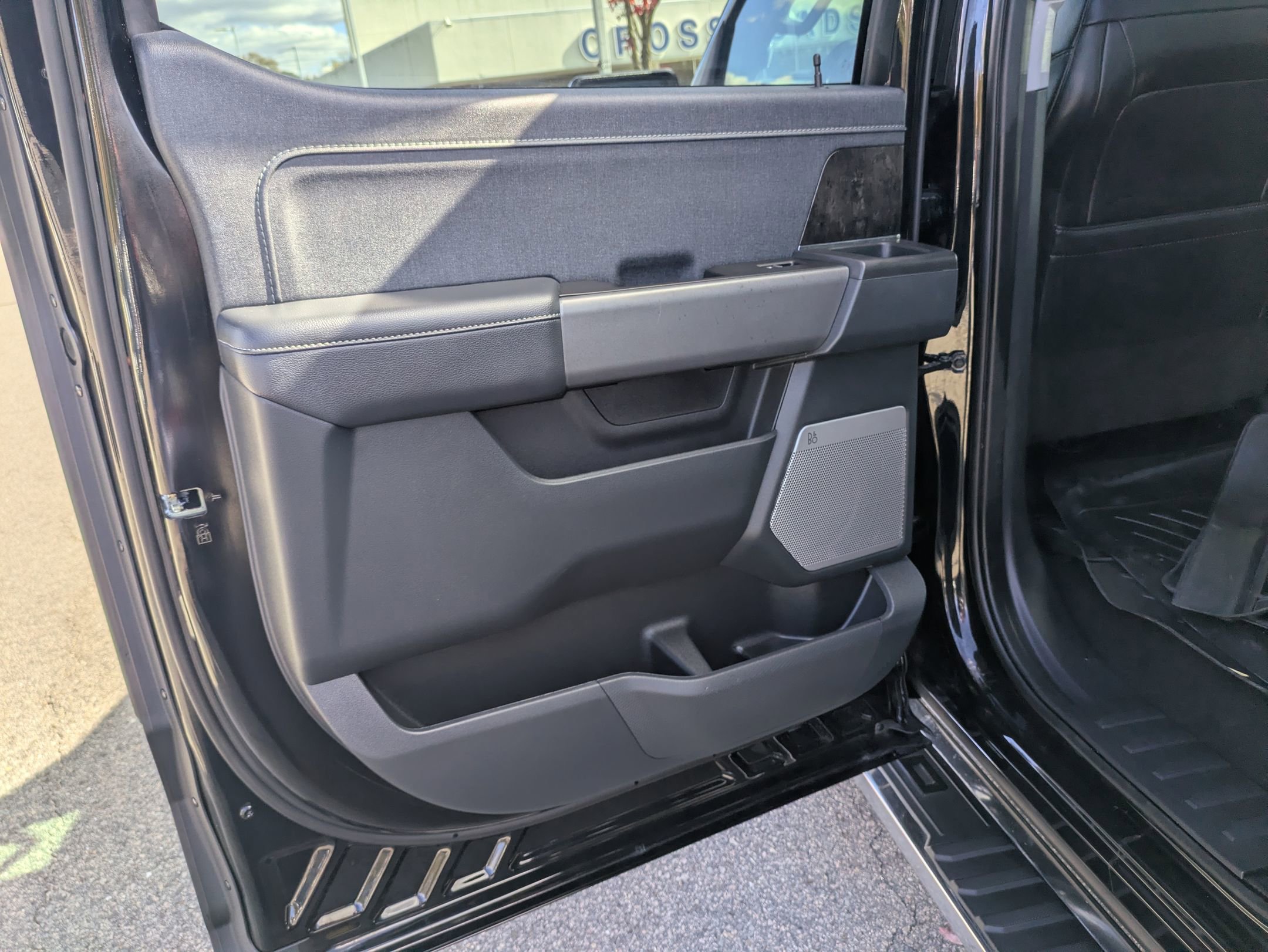 Certified 2023 Ford F150 Lariat w/ Trailer Tow Package image 27