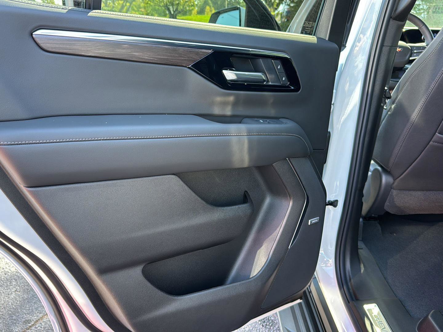New 2026 Chevrolet Tahoe LT image 15