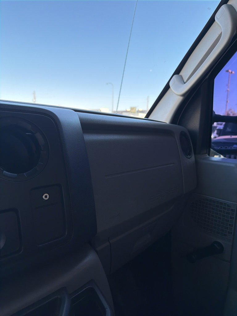 Used 2019 Ford E-350 and Econoline 350 Super Duty image 27