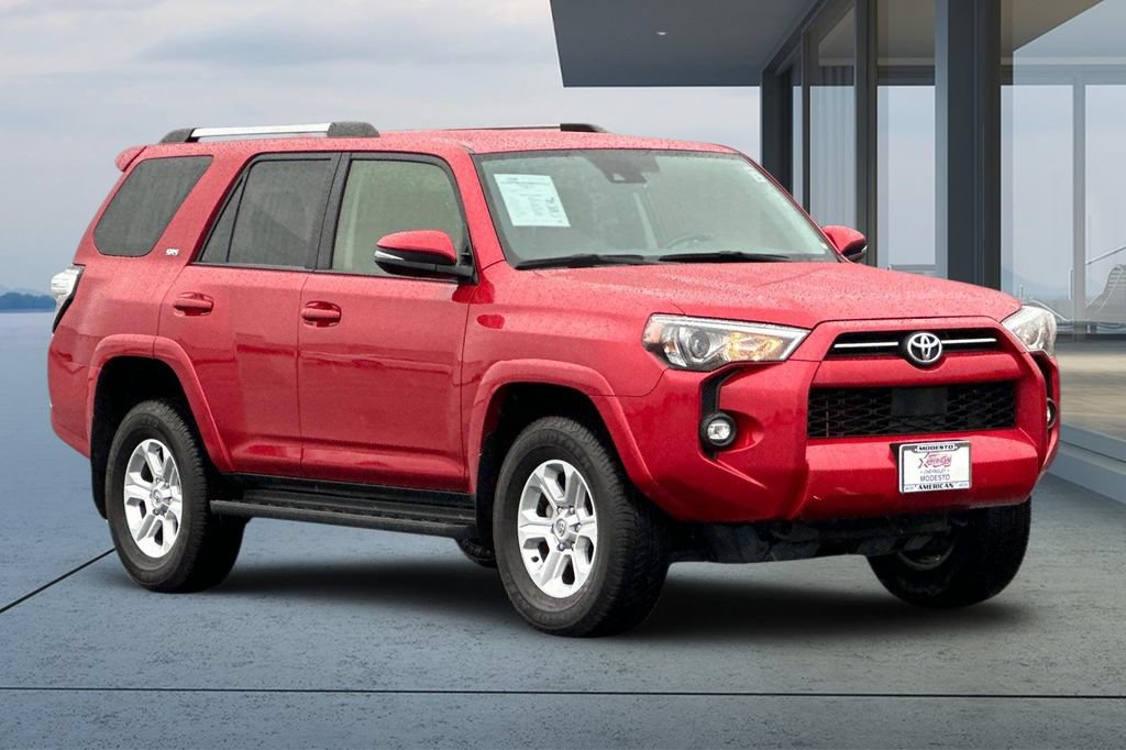 Used 2024 Toyota 4Runner SR5 Premium AWD/4WD image 2