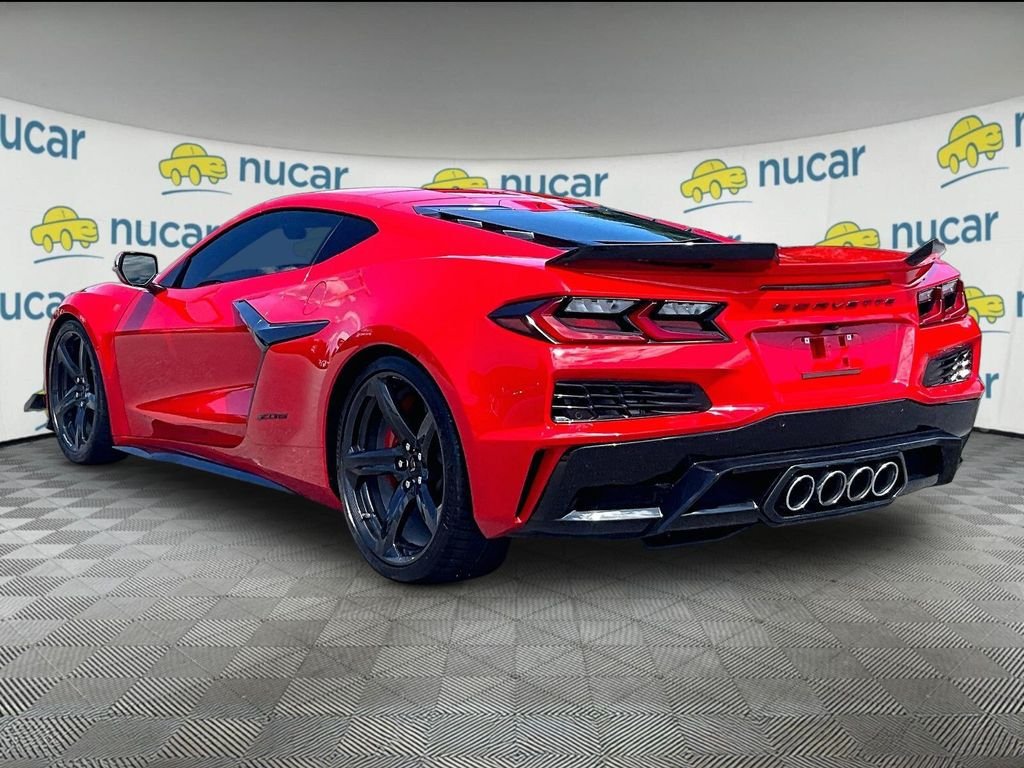 Used 2023 Chevrolet Corvette Z06 RWD image 4