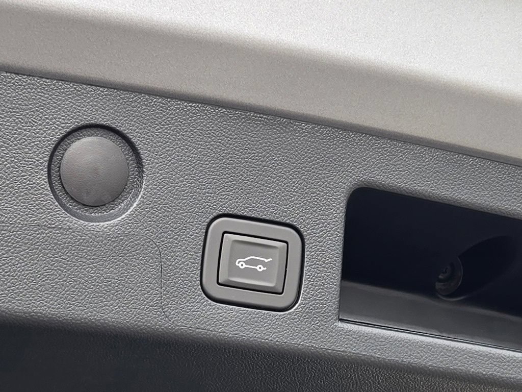 New 2027 GMC Terrain Elevation w/ Elevation Premium Package AWD/4WD image 25