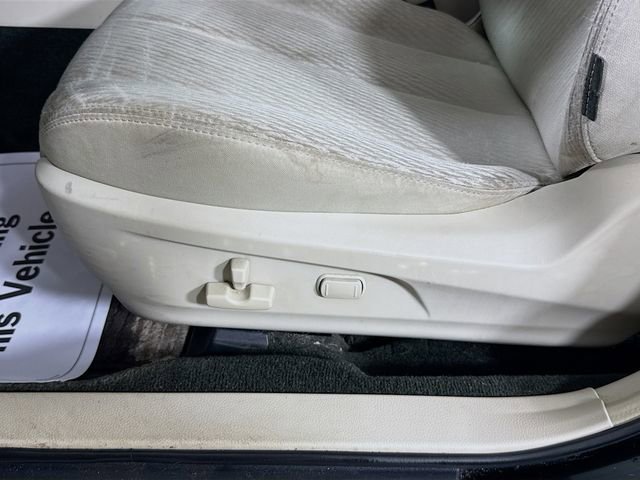 Used 2012 Subaru Legacy 2.5i Premium w/ All-Weather Pkg + Moonroof image 16