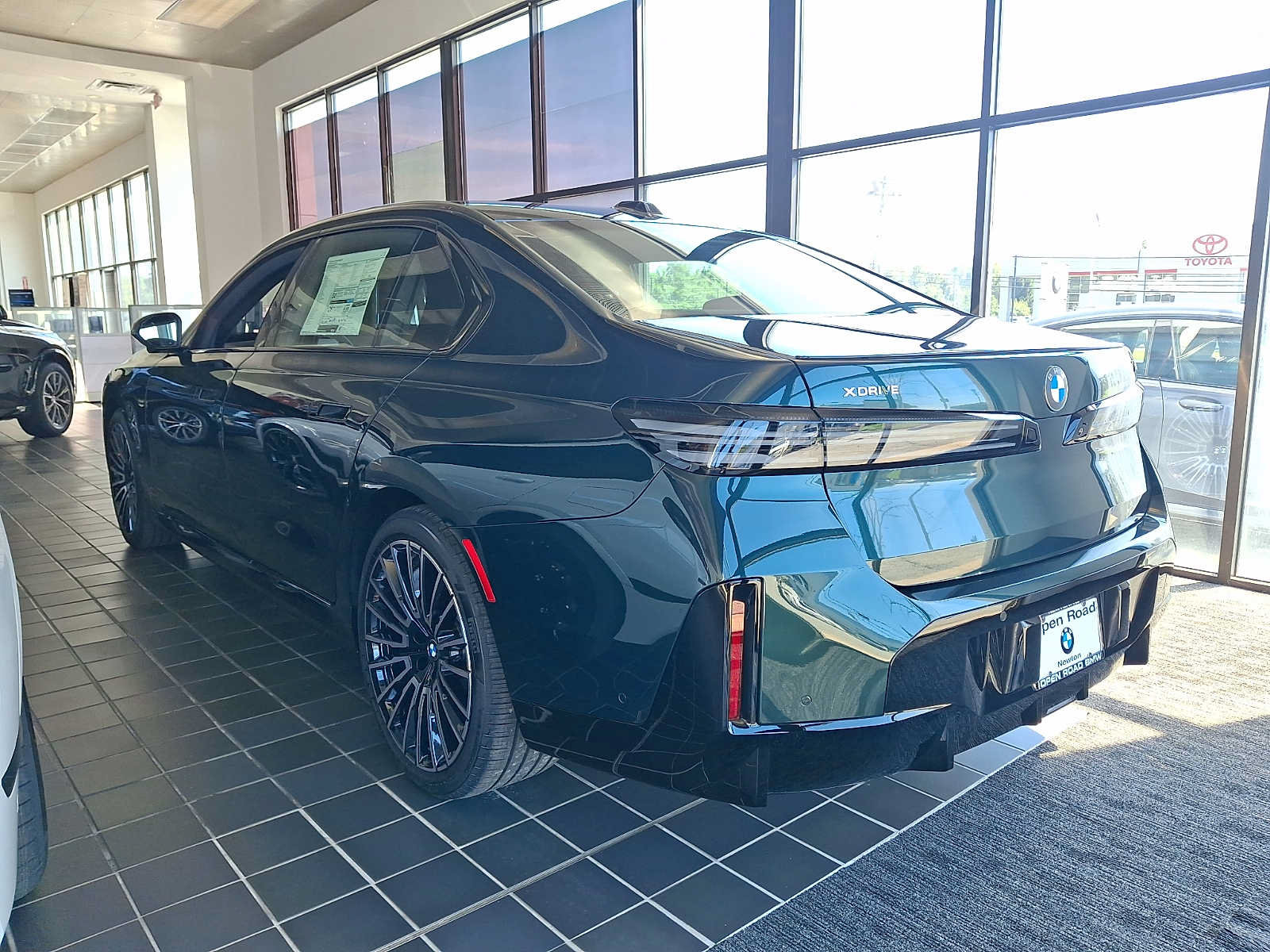 New 2027 BMW 740i xDrive w/ Executive Package AWD/4WD image 2