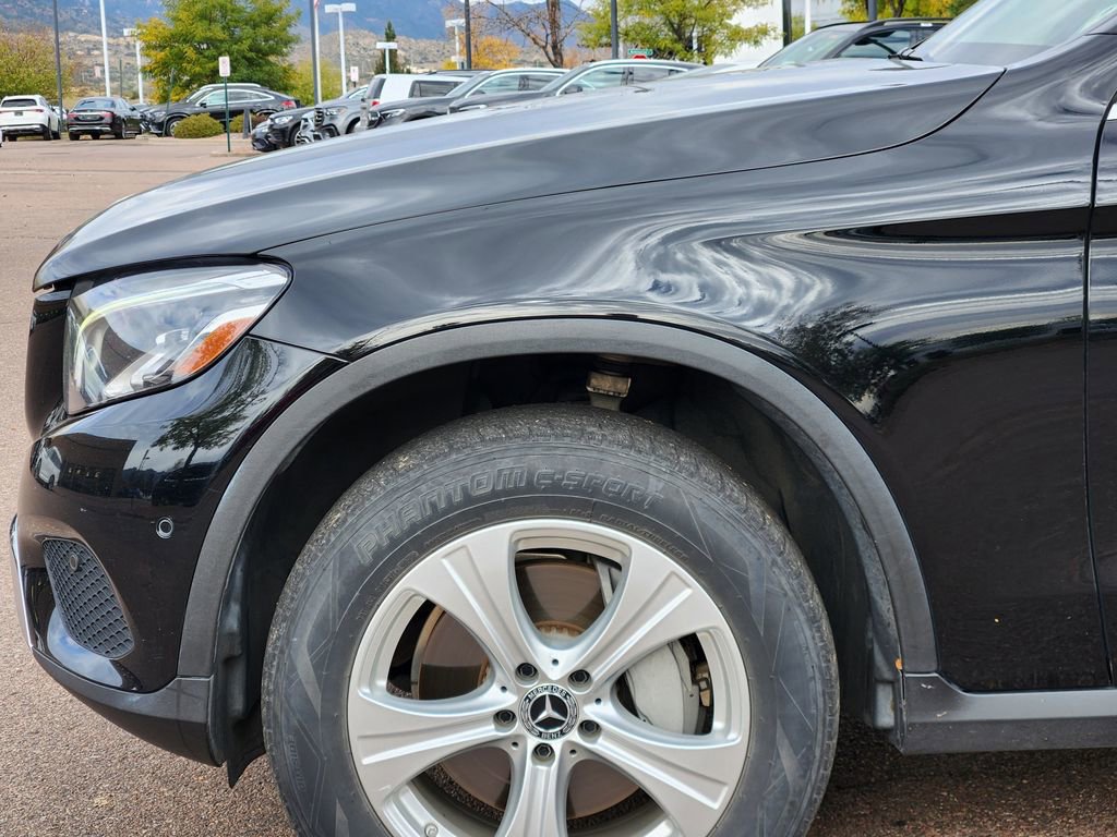 Certified 2018 Mercedes-Benz GLC 300 4MATIC image 9