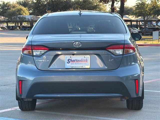 Used 2021 Toyota Corolla LE image 6