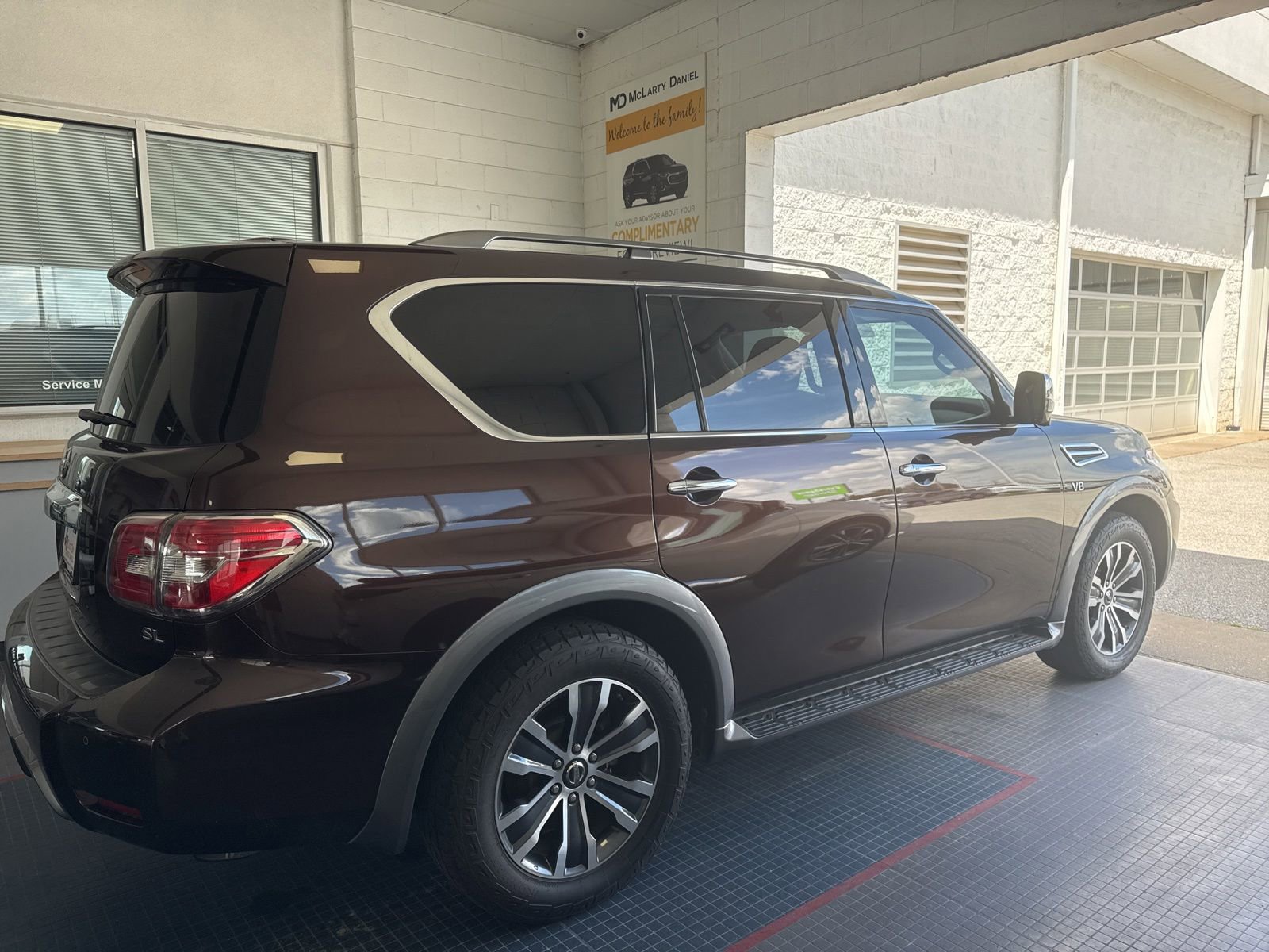 Used 2020 Nissan Armada SL w/ Premium Package RWD image 3
