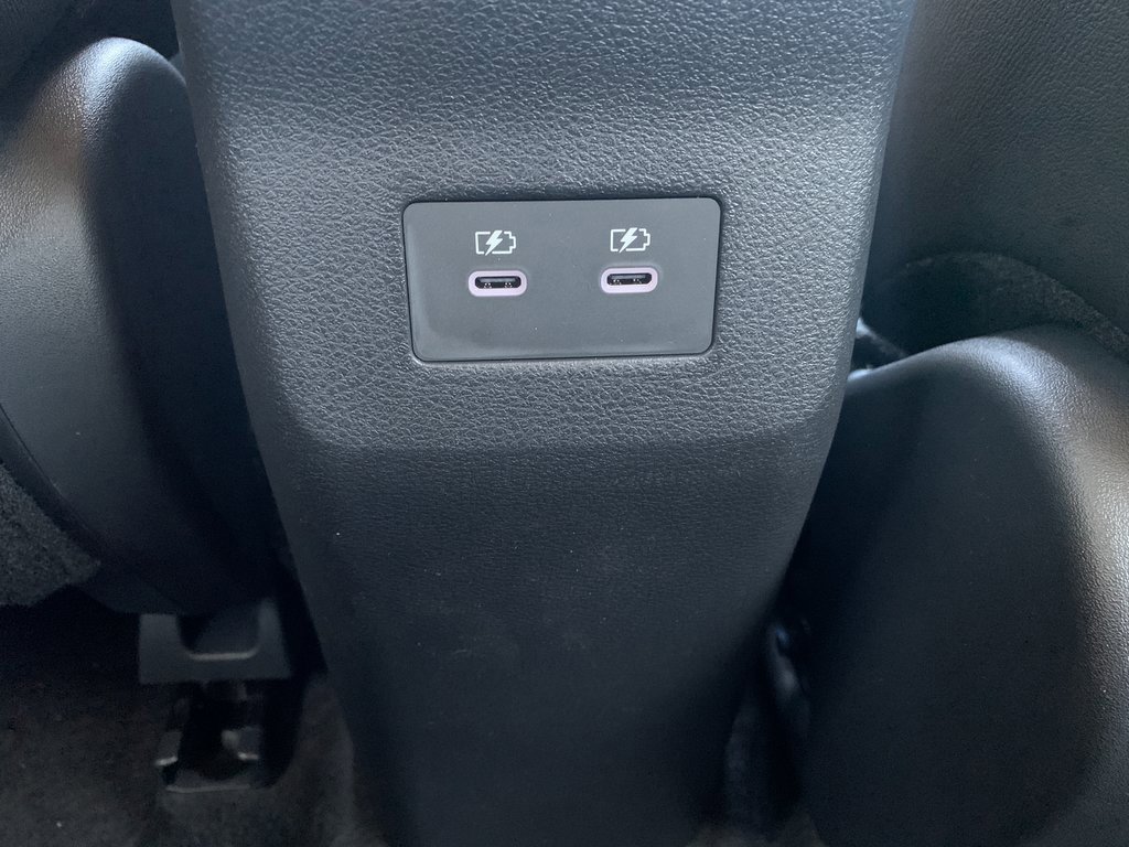 New 2026 Nissan Kicks SR image 18