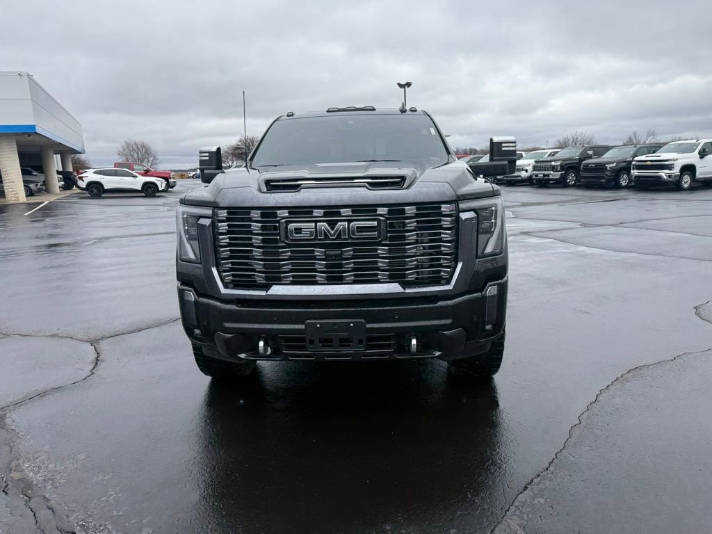 Used 2024 GMC Sierra 2500 Denali Ultimate w/ Snow Plow Prep/Camper Package image 4