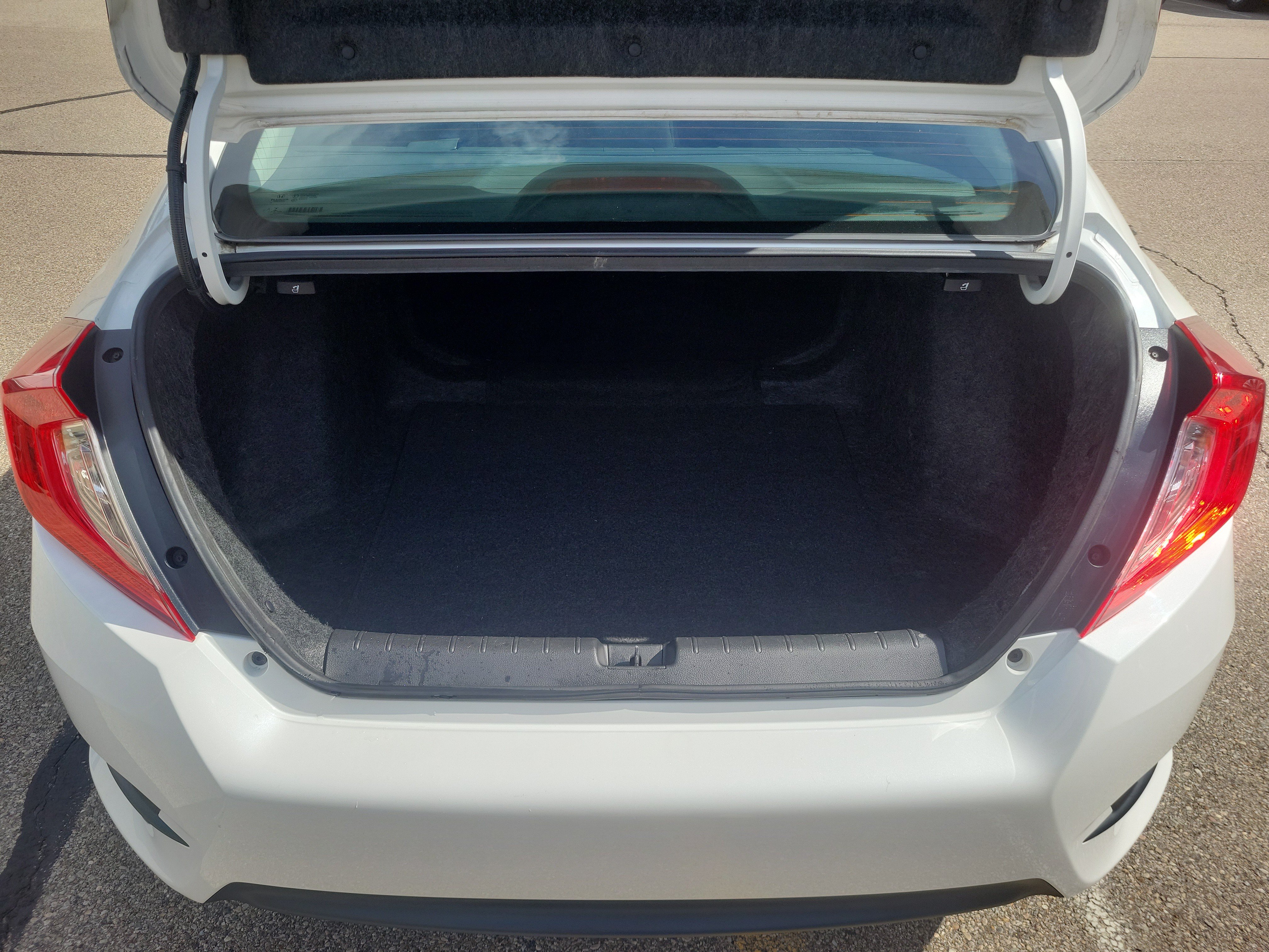 Used 2018 Honda Civic EX image 7