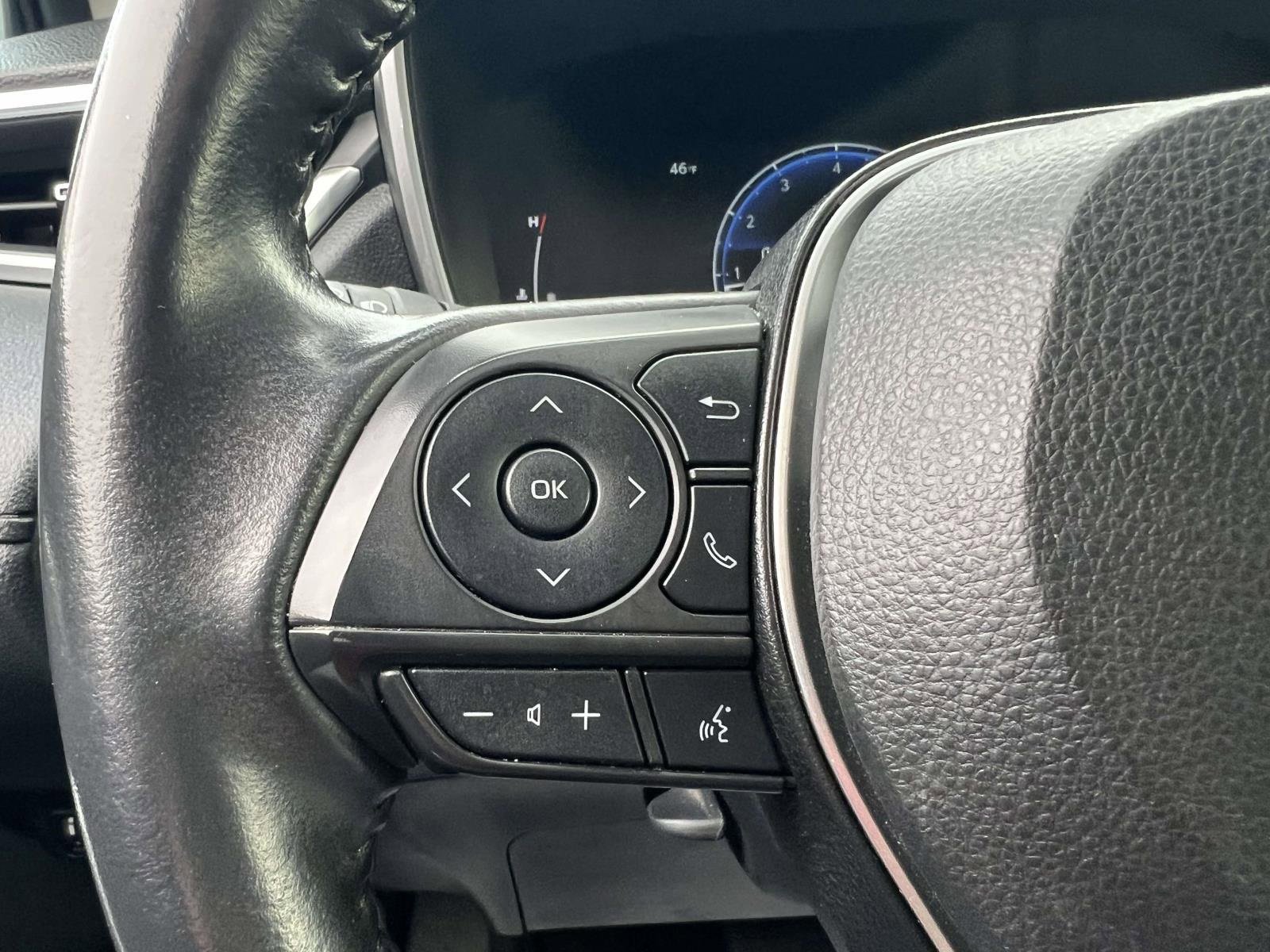 Used 2024 Toyota Corolla Cross XLE image 27