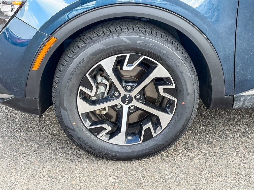 Used 2023 Kia Sportage EX image 7