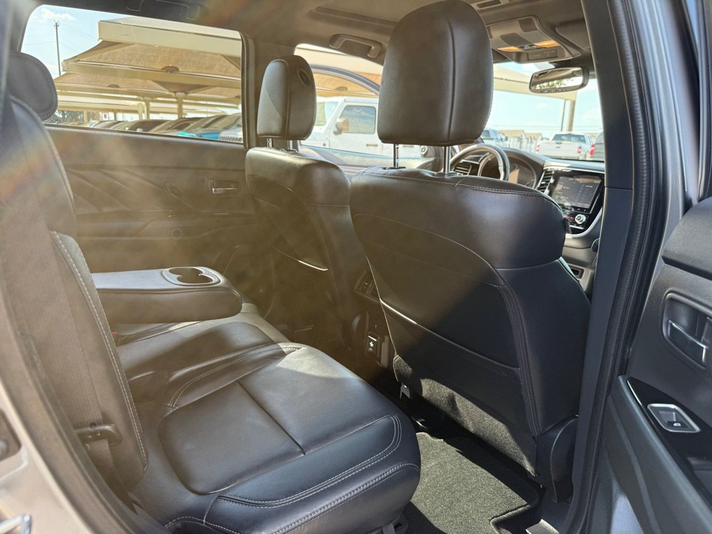 Used 2020 Mitsubishi Outlander GT AWD/4WD image 16