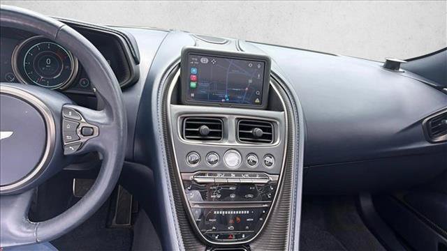 Used 2019 Aston Martin DB11 Volante RWD image 22
