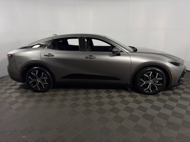 Used 2024 Toyota Crown XLE image 10