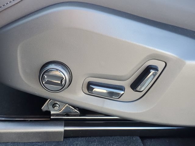 New 2027 Volvo XC90 B6 Plus AWD/4WD image 12
