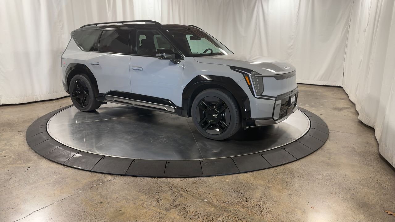 New 2026 Kia EV9 GT-Line image 3