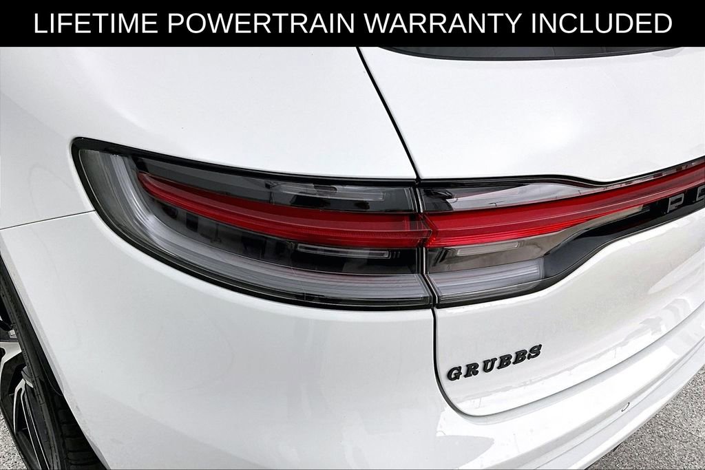 Used 2024 Porsche Macan w/ Premium Plus Package AWD/4WD image 42
