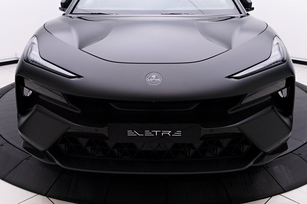 Used 2025 Lotus Eletre AWD/4WD image 27