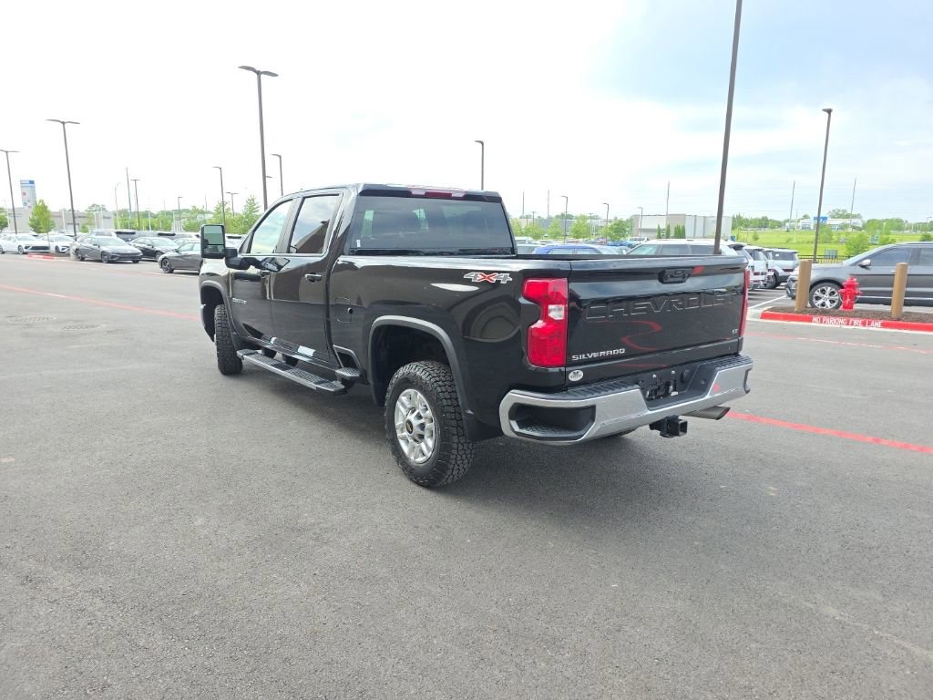 Used 2025 Chevrolet Silverado 2500 LT w/ Convenience Package AWD/4WD image 7
