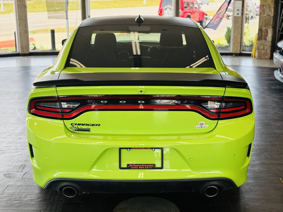Used 2023 Dodge Charger Scat Pack w/ Daytona Edition Group RWD image 9