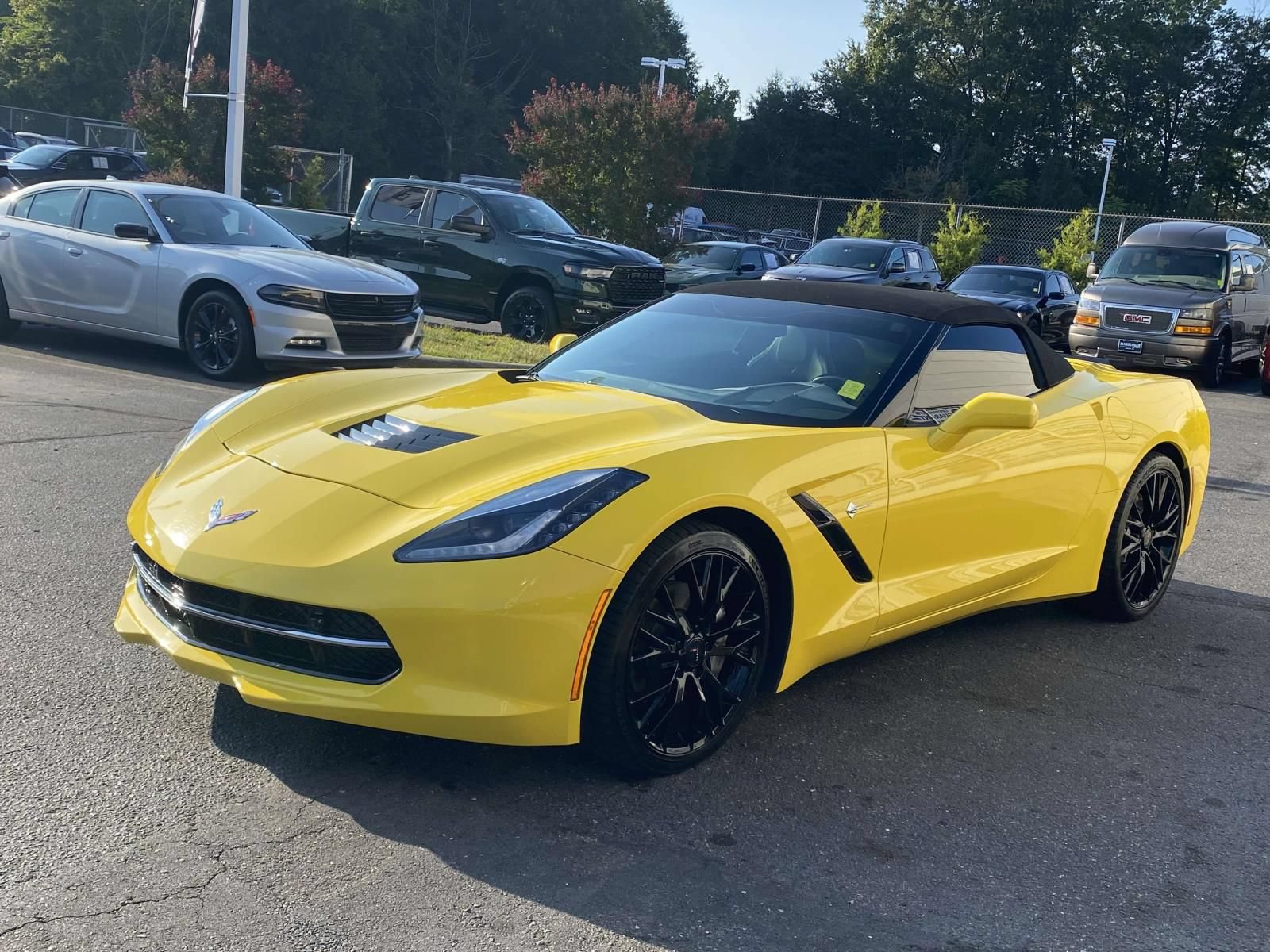 Used 2019 Chevrolet Corvette Stingray Convertible w/ 3LT Preferred Equipment Group RWD image 3