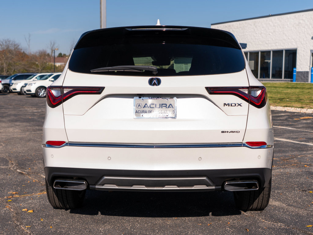 Certified 2025 Acura MDX w/ Technology Package AWD/4WD image 11
