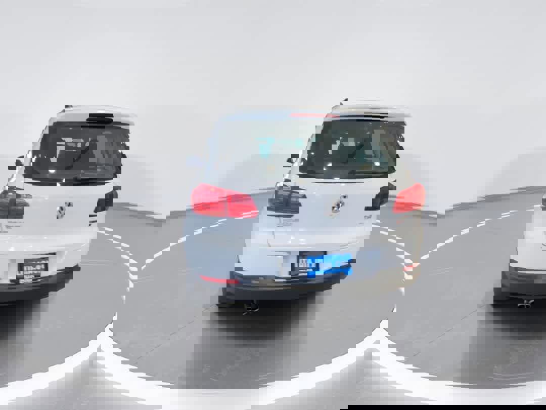 Used 2017 Volkswagen Tiguan Limited w/ Premium Package image 7