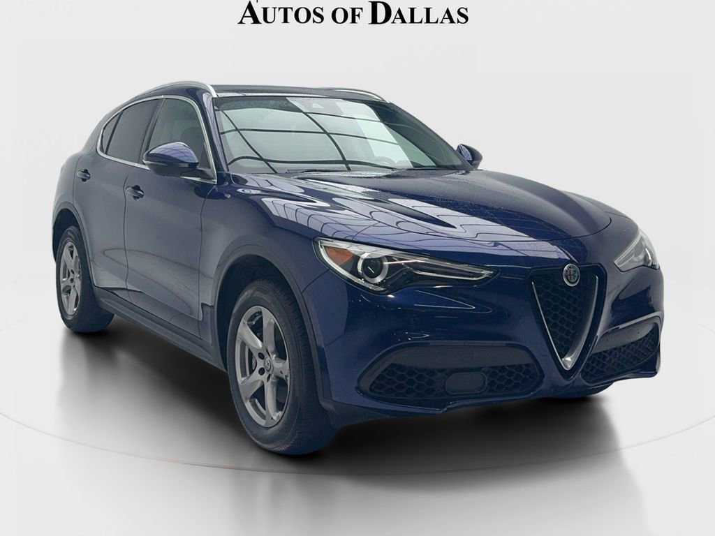Used 2021 Alfa Romeo Stelvio Sprint w/ Sun & Sound Package image 2