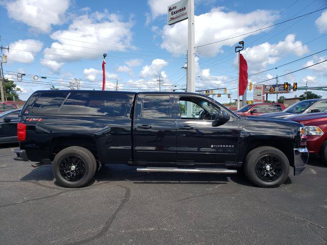Used 2018 Chevrolet Silverado 1500 LT w/ All Star Edition image 8