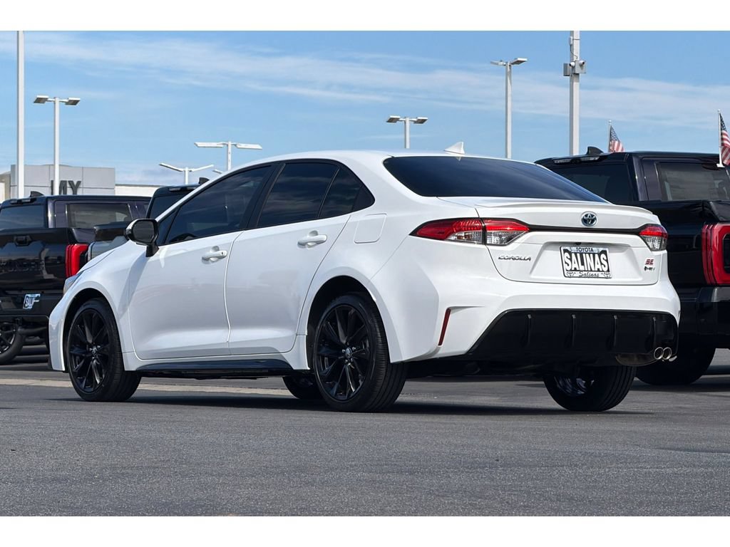 Certified 2025 Toyota Corolla SE w/ SE Premium Package FWD image 6