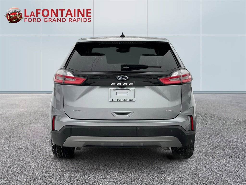 Used 2022 Ford Edge SEL w/ Convenience Package image 6