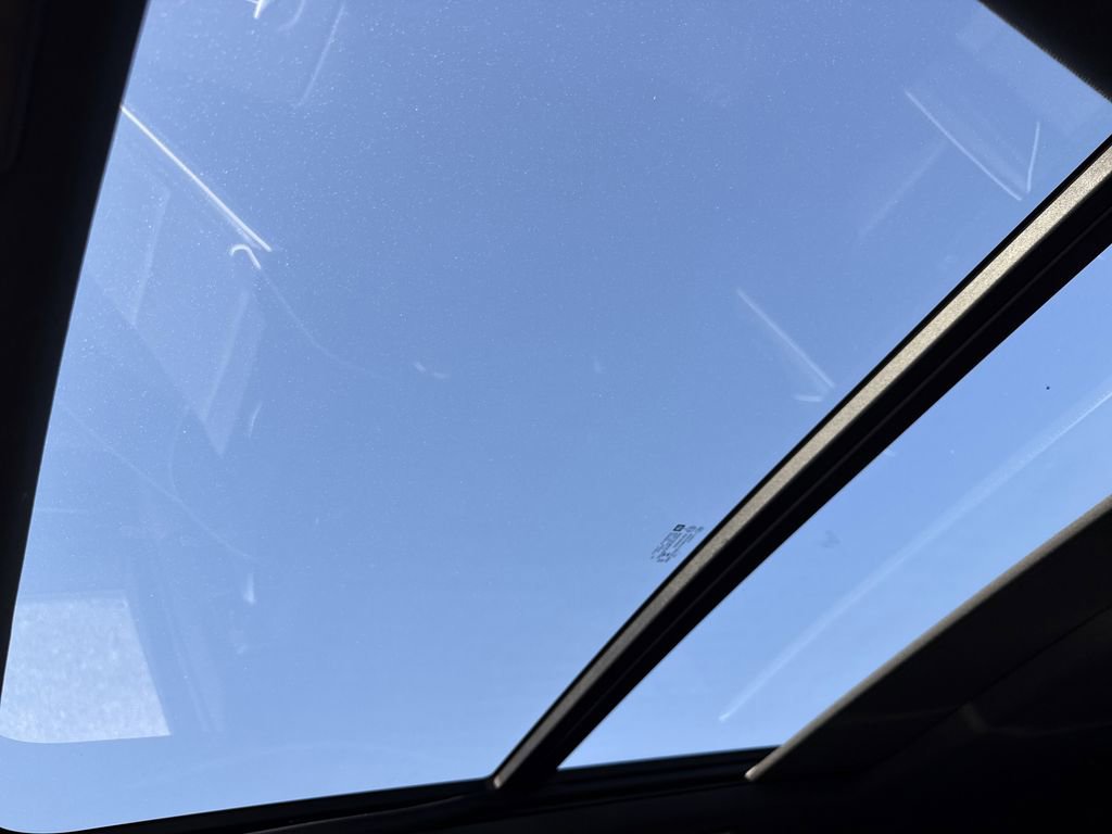 Used 2022 Cadillac Escalade ESV Sport w/ Touring Package image 31