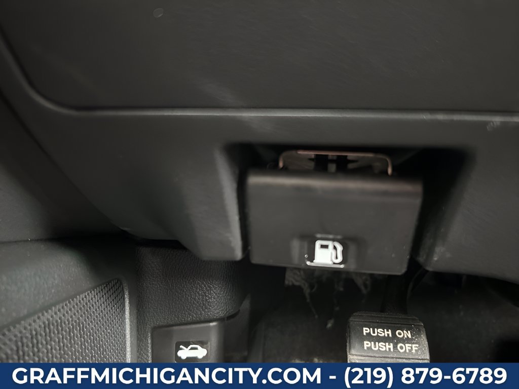 Used 2024 Nissan Altima 2.5 SV FWD image 23