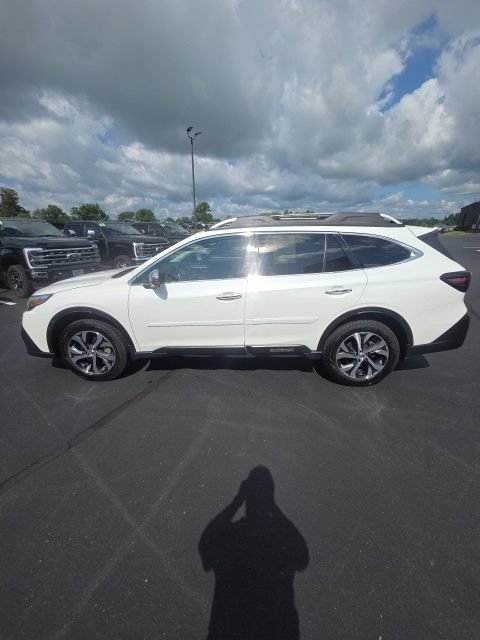 Used 2022 Subaru Outback Touring w/ Popular Package #2 AWD/4WD image 11