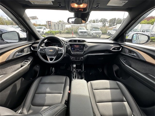 Used 2022 Chevrolet TrailBlazer ACTIV w/ Sun and Liftgate Package image 3