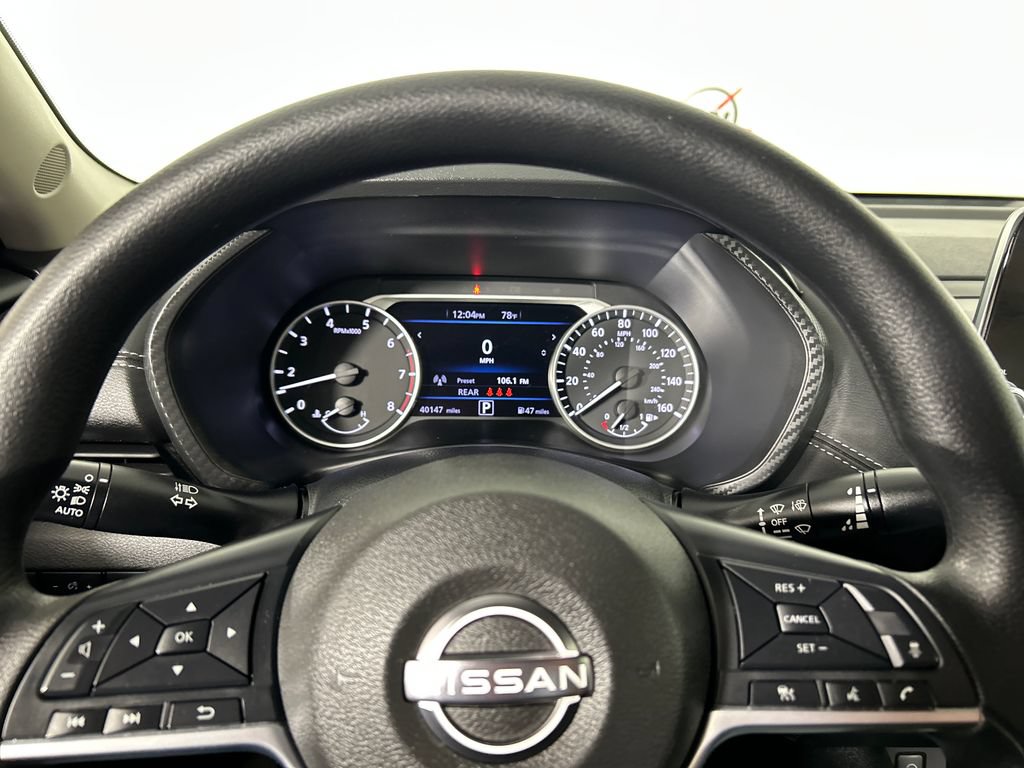 Used 2024 Nissan Sentra SV FWD image 13
