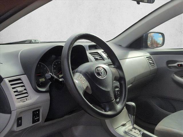 Used 2012 Toyota Corolla LE image 10